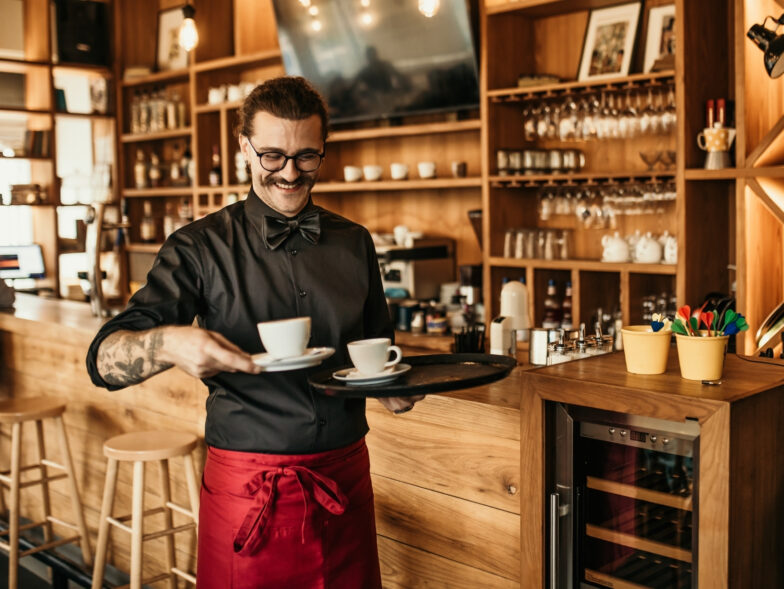 How to Accept Contactless Payments: A Guide for Growing Businesses 