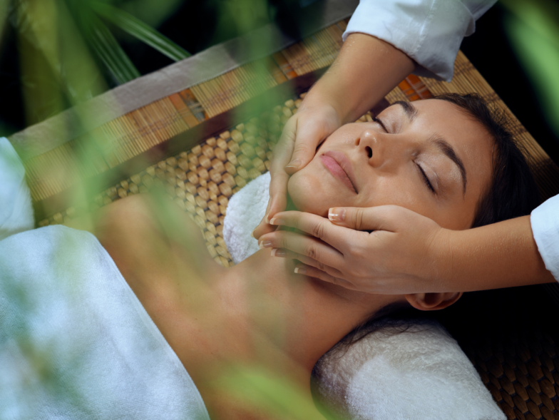 Flute's embedded payments beauty integration brings booking, client management, and salon workflows together in one leading software platform.