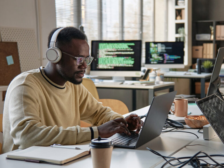 7 Questions to Help You Find the Right Embedded Payments Provider
